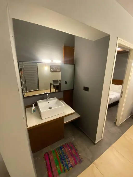Lulu Heights Suites Kochi Apartmán