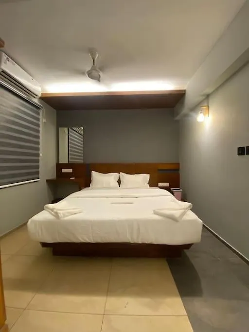 Lulu Heights Suites location